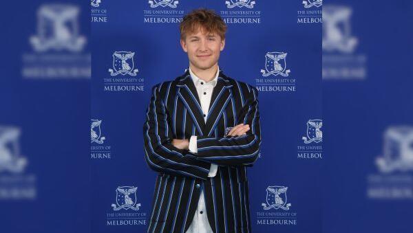 James Houghton and Zara Lavery awarded John Hall Rowing Scholarship